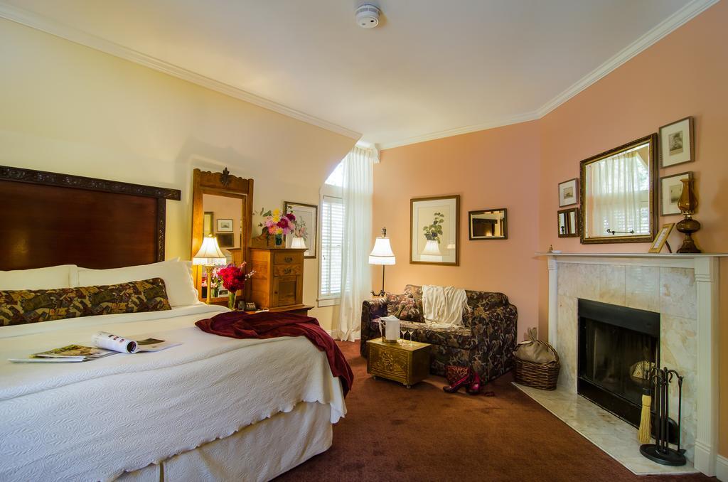 Madrona Manor Hotel Healdsburg Exterior photo