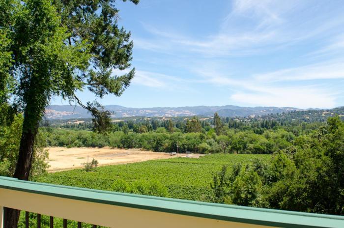 Madrona Manor Hotel Healdsburg Exterior photo